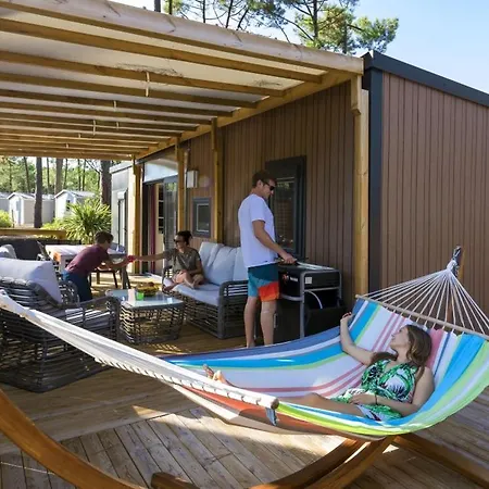 Mobile 3 Terrasse 50 M2 Campsite
