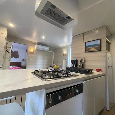 Mobile 3 Terrasse 50 M2 סניוס