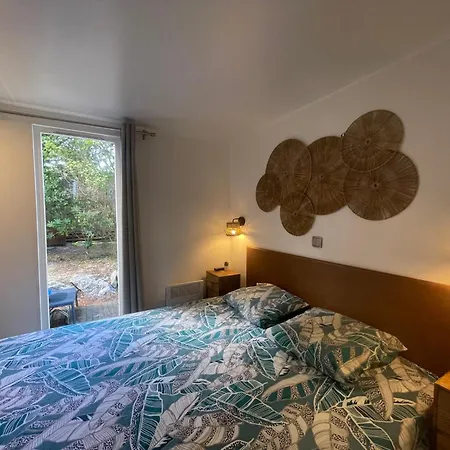 Mobile 3 Terrasse 50 M2 אתר קמפינג