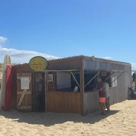Mobile 3 Terrasse 50 M2 אתר קמפינג *